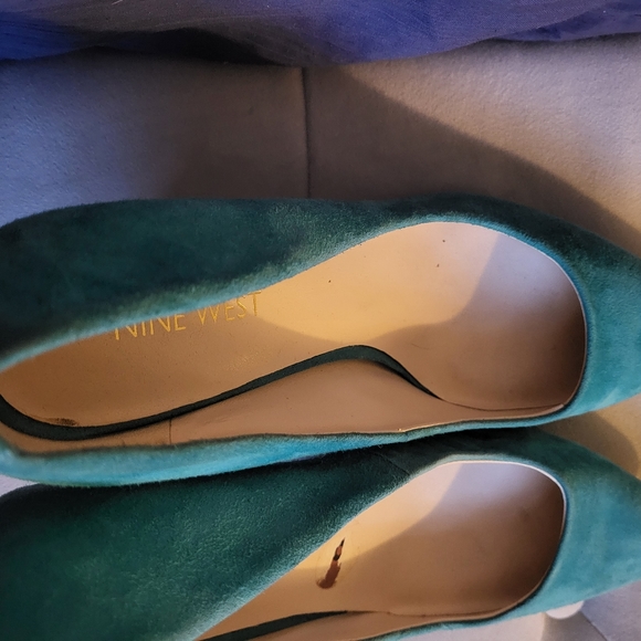 Nine west size 8 heels. - Picture 7 of 10